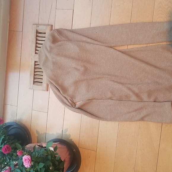Brown Thin Ribbed Long Sleeve Dress - Picture 4 of 4